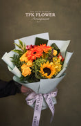 Load image into Gallery viewer, Sunflower Bouquet - TFK Flower
