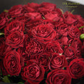 Load image into Gallery viewer, Rosa Spray Rubicon bouquet (mini red roses) - TFK Flower
