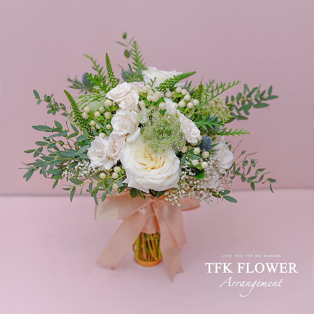 歐式 白綠系 花球 （Small ） - TFK Flower