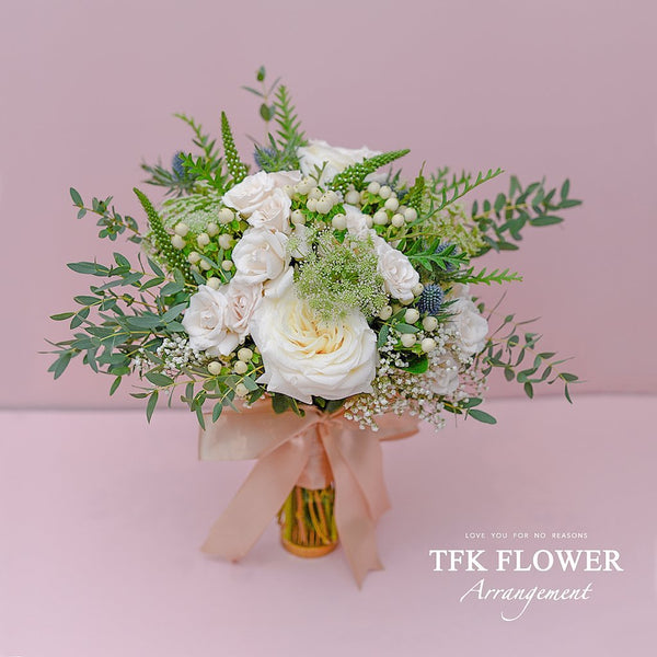 歐式 白綠系 花球 （Small ）